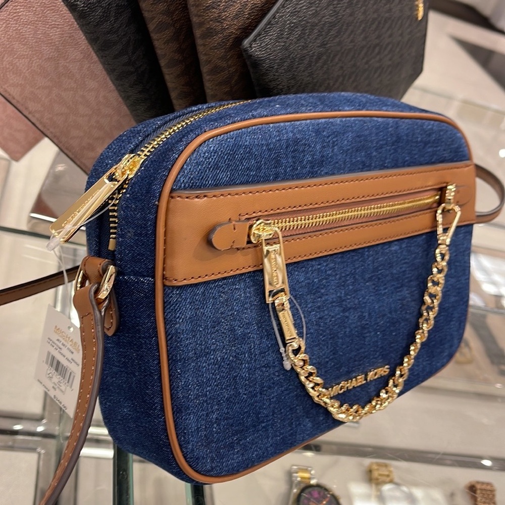 Michael Kors Jet Set Item Large East West Zip Chain Crossbody XBody 
Indigo